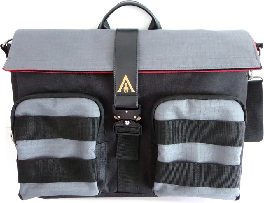 Assassin's Creed Odyssey - Washed Look Messenger Bag With Coloured Webbing afbeelding