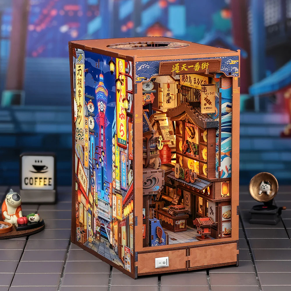 Book Nook - Tsutenkaku Ichiban Street
