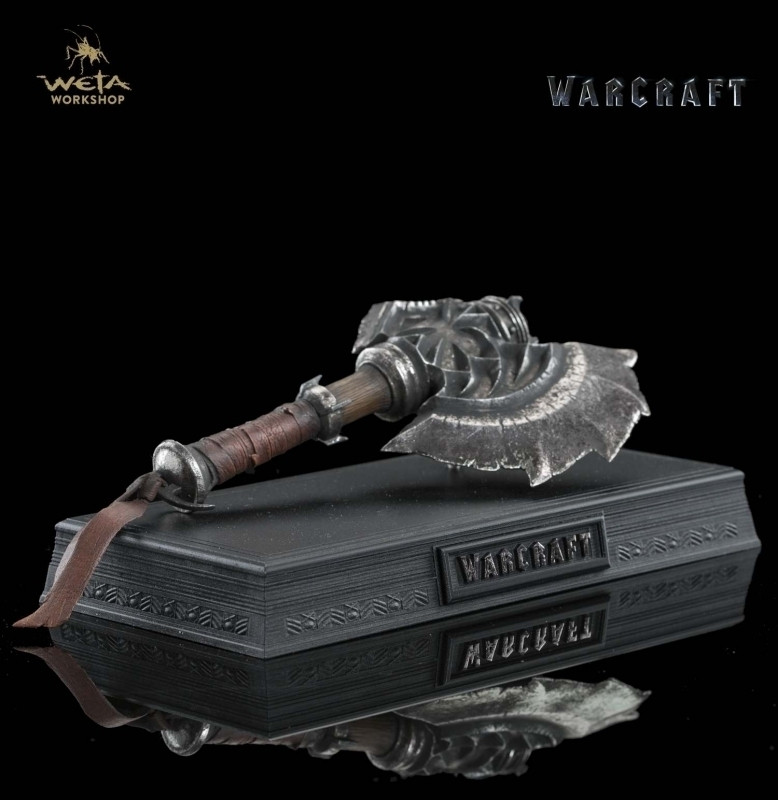 Image of Warcraft Movie: Durotans Axe 1/6 Scale Statue
