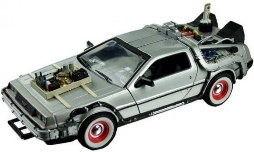 Back to the Future III 1 24 Scale Delorean Time Machine Replica
