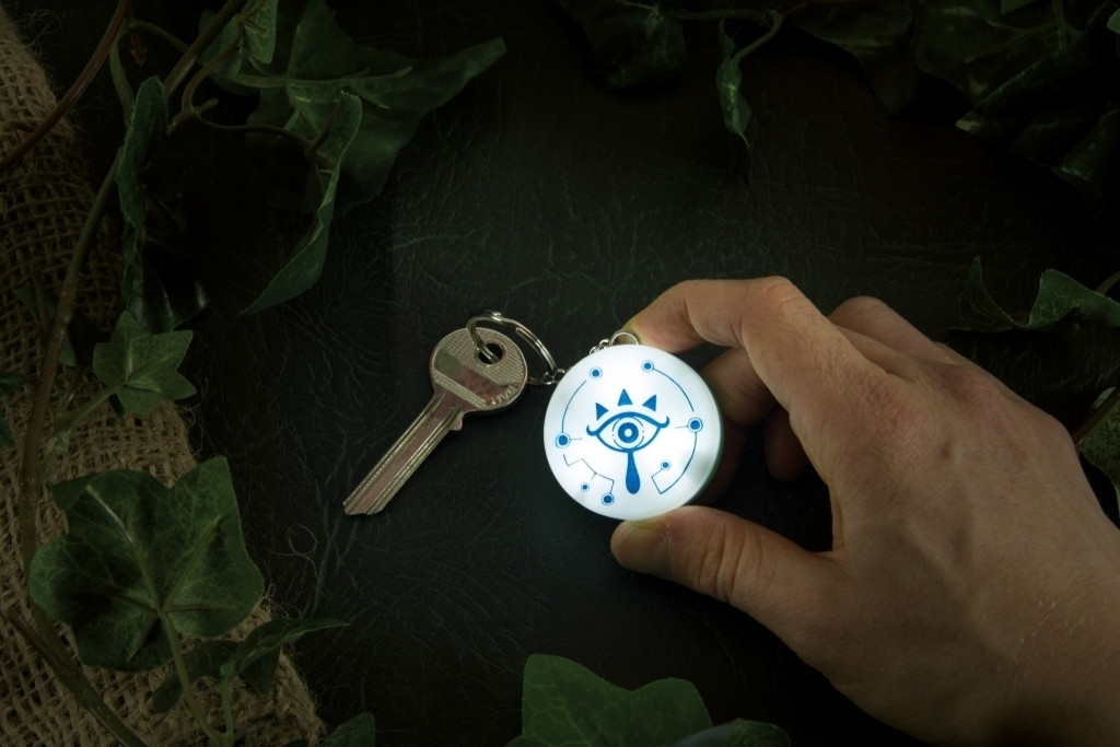 Difuzedbioworld Zelda Breath Of The Wild Sheikah Eye Light Up Keyring difuzedbioworld kopen in de aanbieding Difuzedbioworld Zelda Breath Of The Wild Sheikah Eye Light Up Keyring difuzedbioworld kopen in de aanbieding