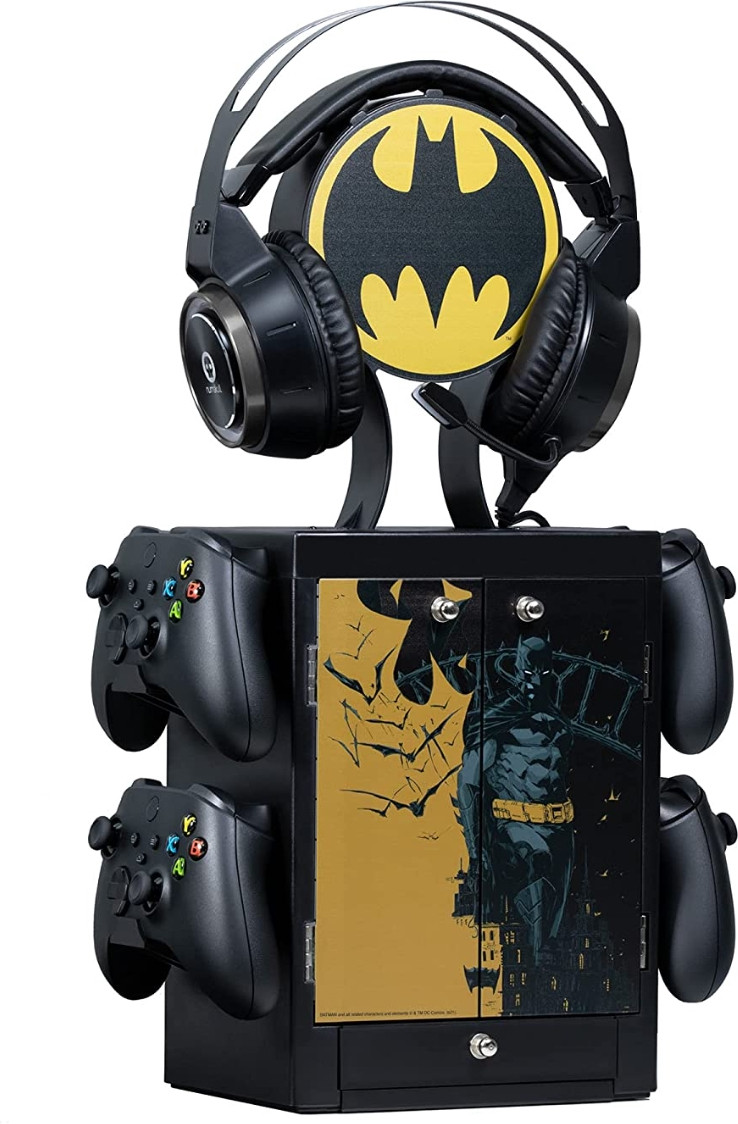 Numskull Officiele DC Comics - Batman Luxe Gaming Storage Locker voor 4 Controllers - 10 Games - Koptelefoon