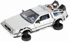 Back to the Future II 1:24 Scale Flying Delorean Time Machine Replica voor de Merchandise kopen op nedgame.nl