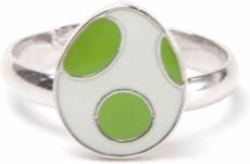 Nintendo - Yoshi's Egg Super Mario Ring voor de Merchandise kopen op nedgame.nl