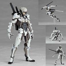 REVOLTECH - No140 Metal Gear Rising Revengeance White Armor voor de Merchandise kopen op nedgame.nl