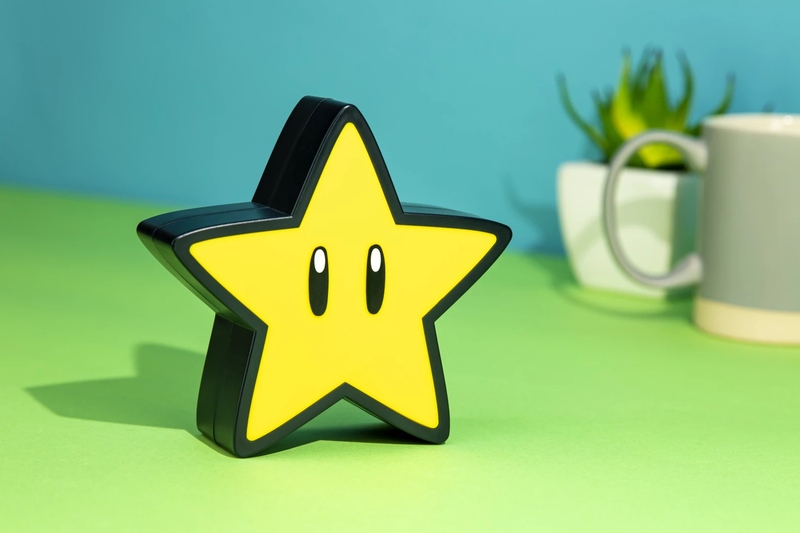 Super Mario - Super Star Light with Sound voor de Merchandise kopen op nedgame.nl