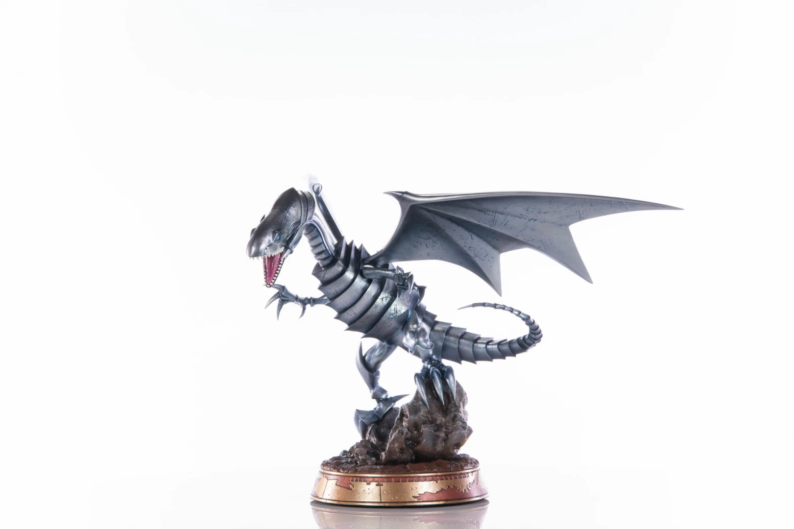 Yu-Gi-Oh! Blue-Eyes White Dragon Silver Edition PVC Statue voor de Merchandise kopen op nedgame.nl